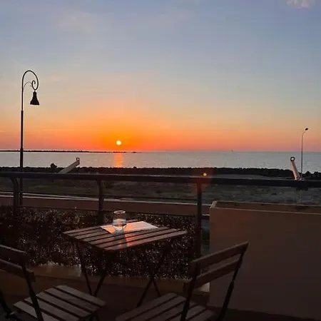 Bilocale Brezza Marina 아파트